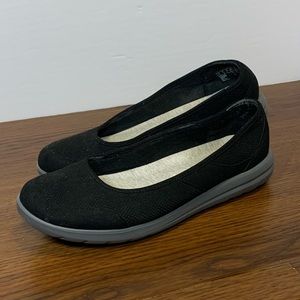 Black Clarks Ayla Low Slip On Skimmer Shoe